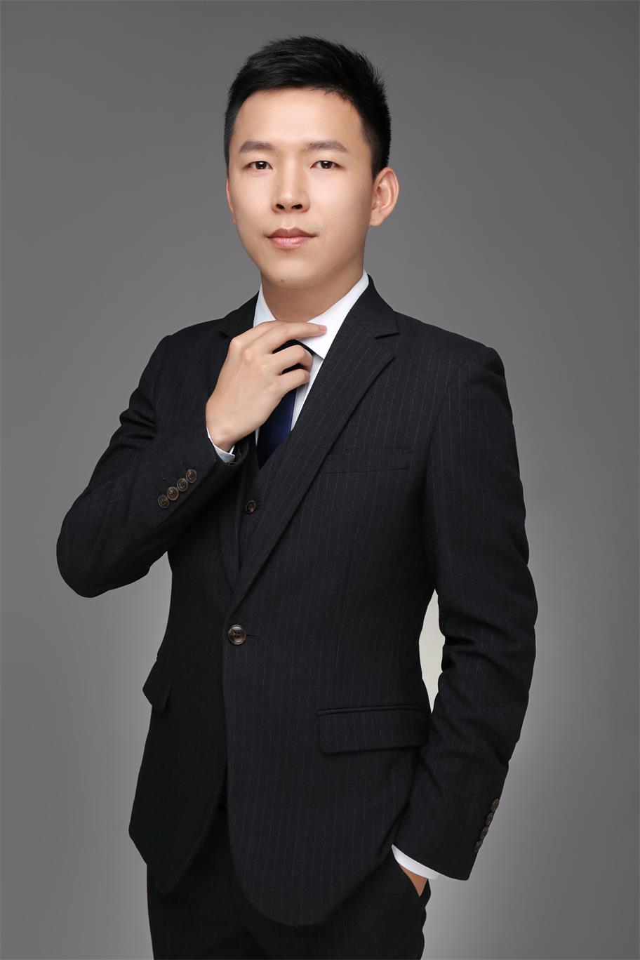 杨林 UI/UX设计总监